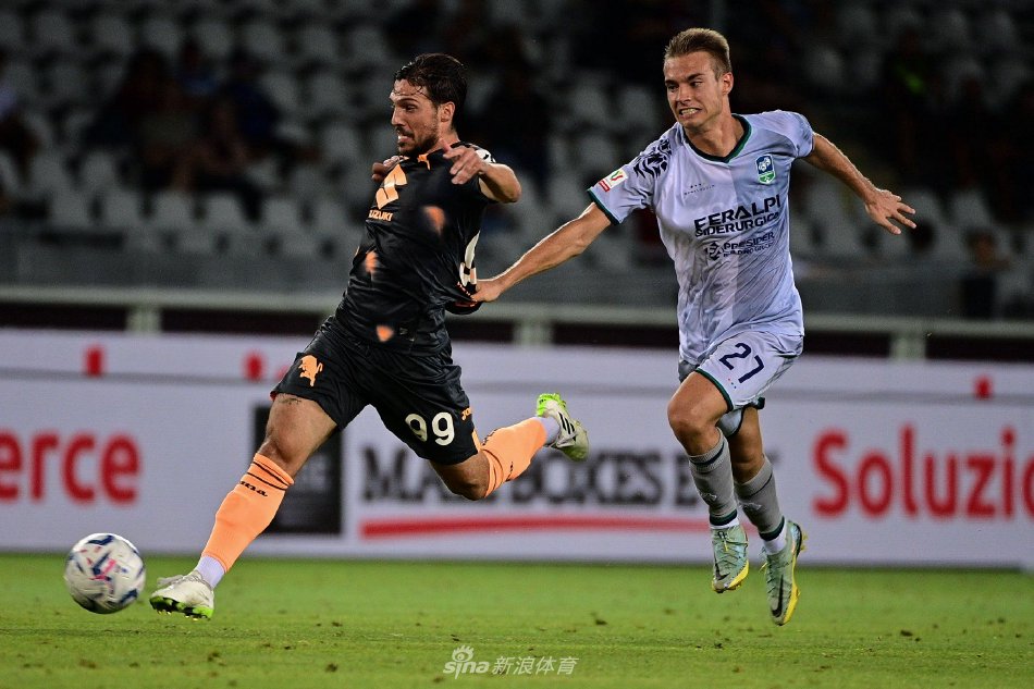 短道速滑世 短道速滑世