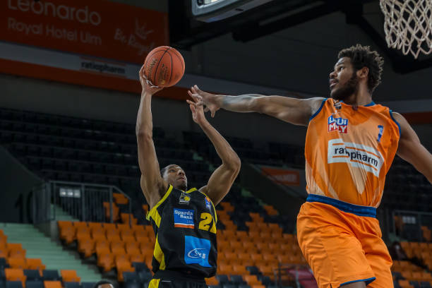 赛场惊变 赛场惊变