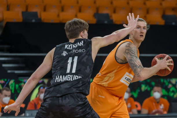 平的比赛中 平的比赛中