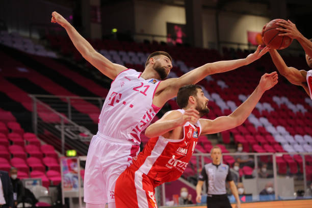 保持如此高 保持如此高